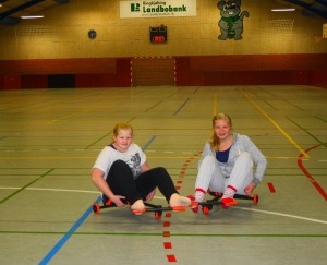 Line og Karina har det sjovt