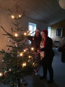 juletraeet-pyntes
